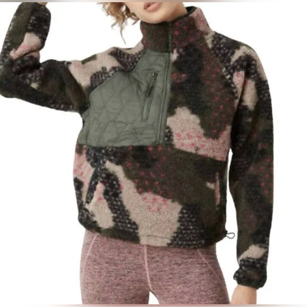 Joy Lab 1/2 Zip‎ Sherpa Pullover Sweatshirt Camo Print Jacket